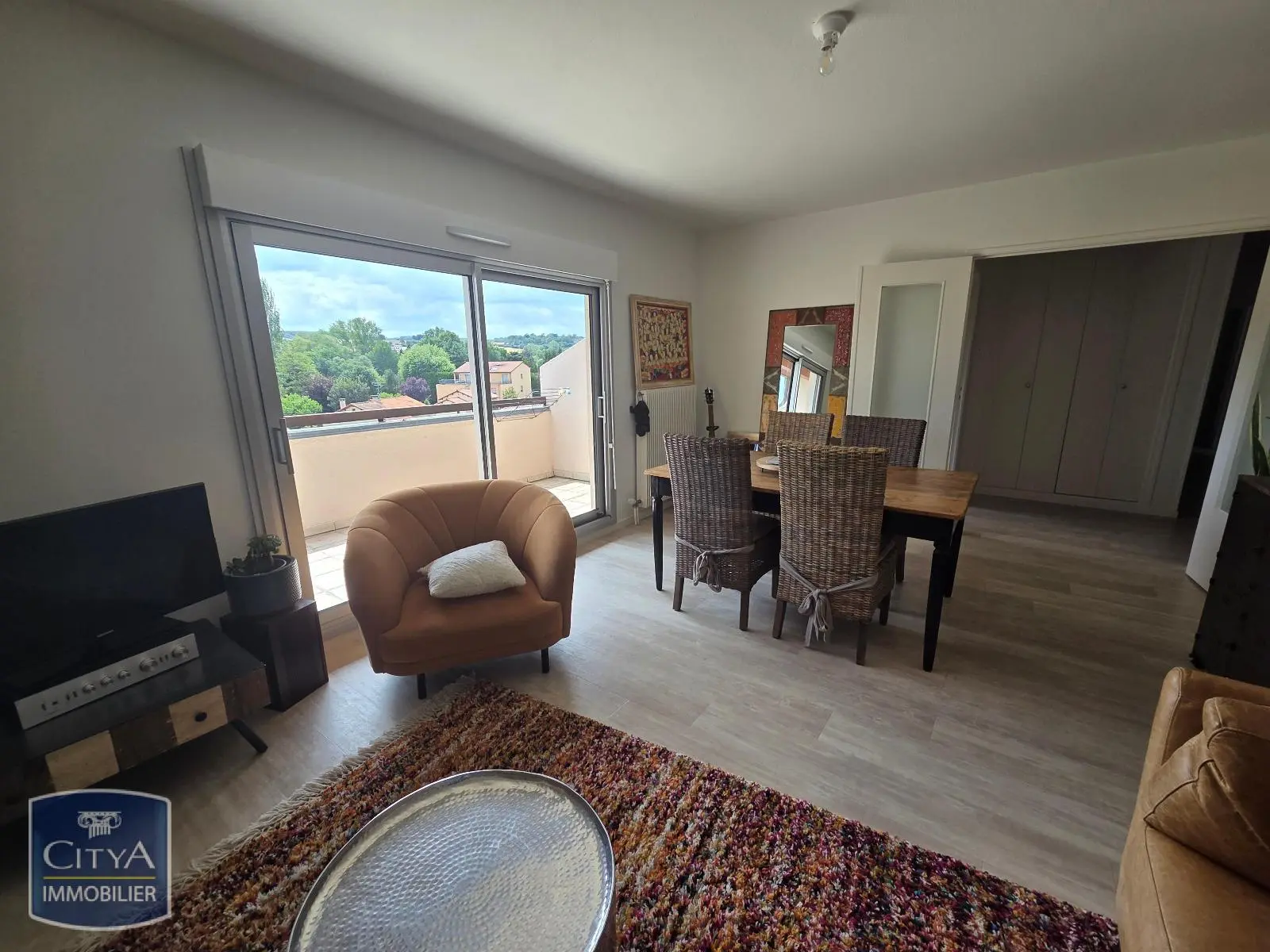 Photo 2 Appartement 4 pièces 85.1m²