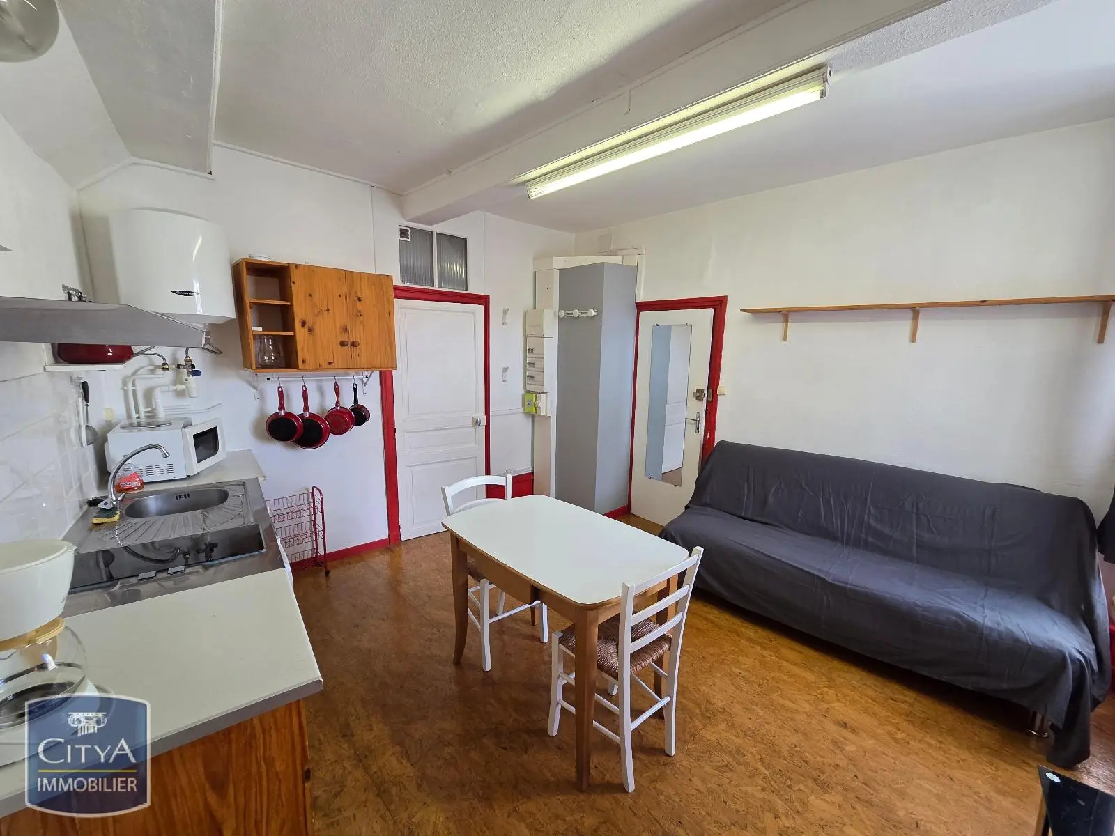 Photo 1 Appartement 1 pièce 18.4m²