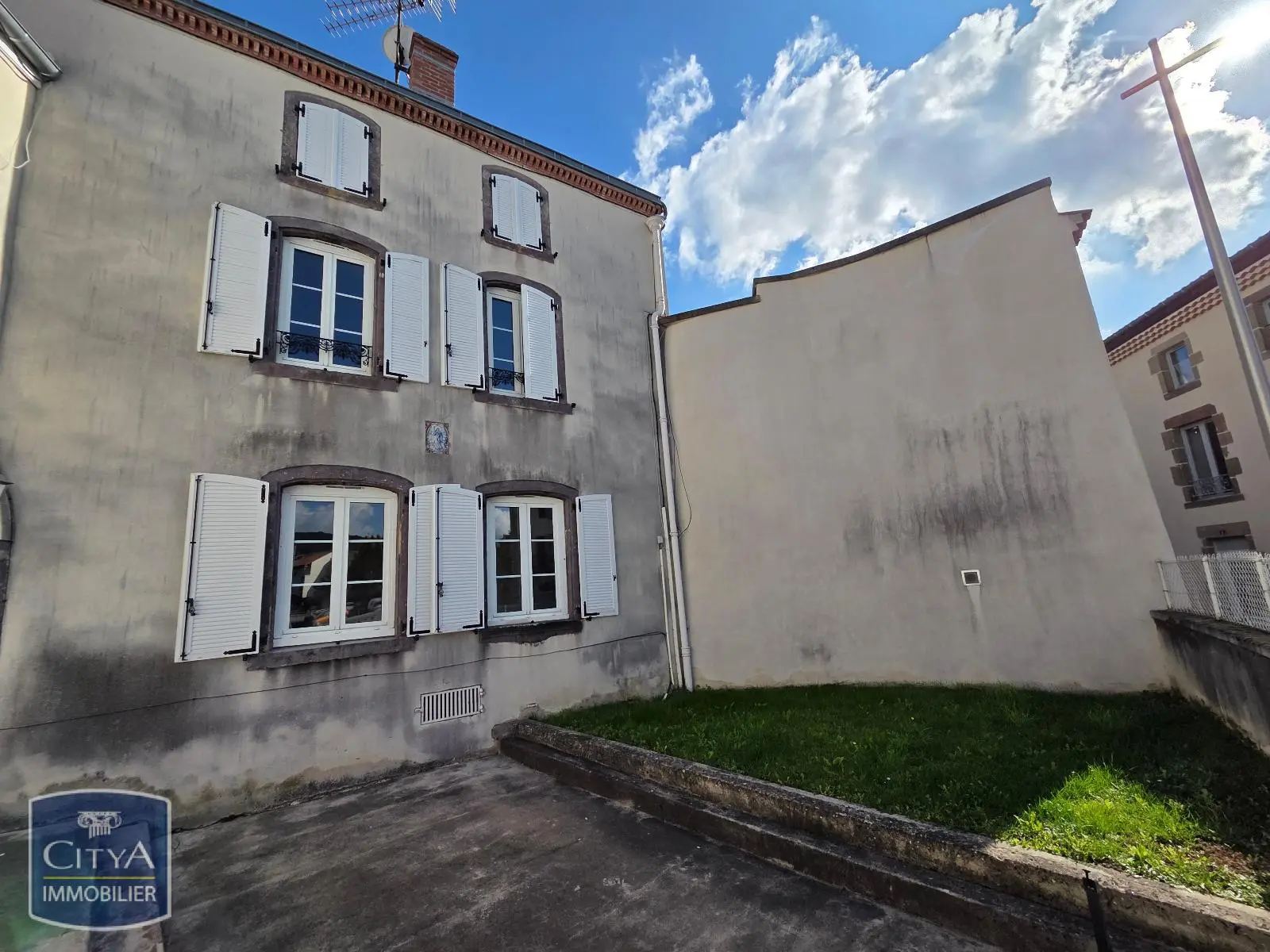 Photo 1 Maison 4 pièces 74.9m²