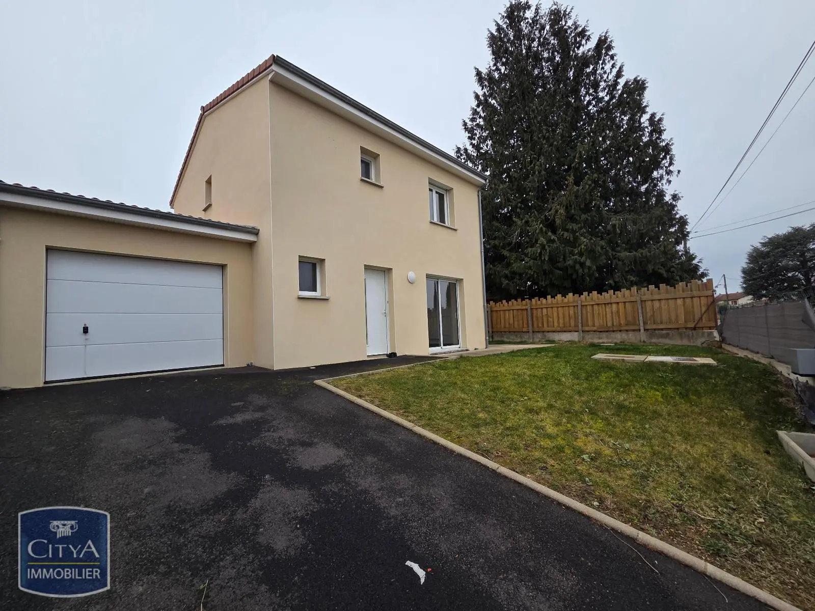 Photo 1 Maison 4 pièces 89.3m²