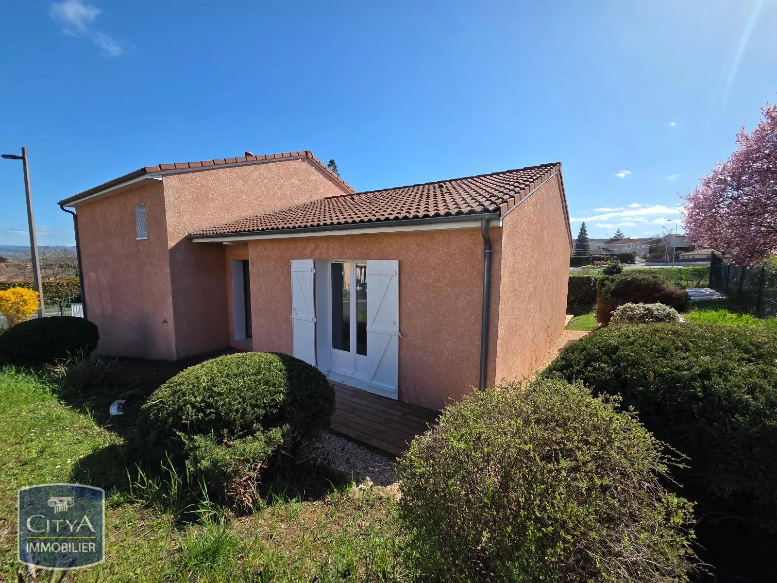 Photo 1 Maison 5 pièces 110m²