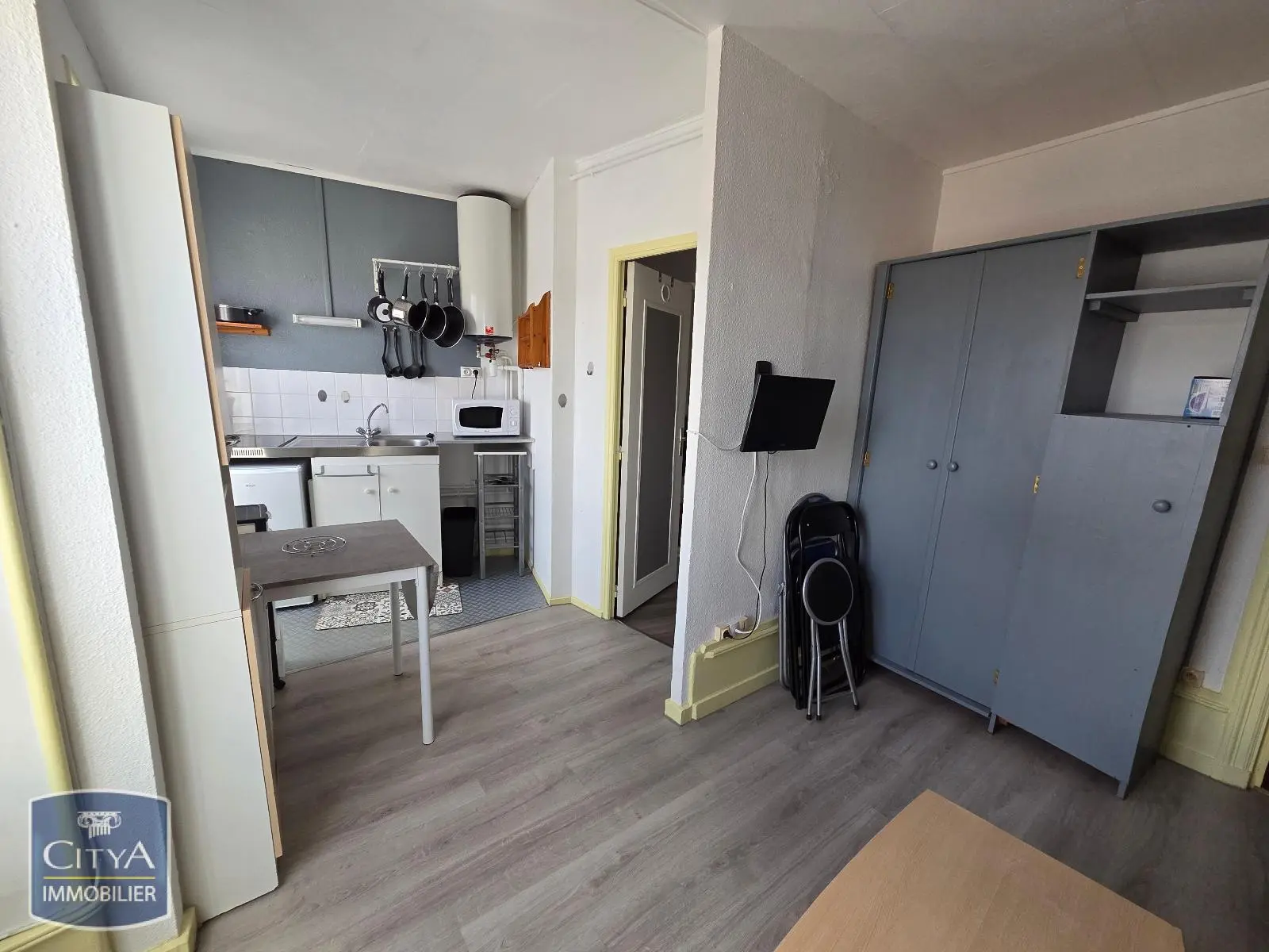 Photo 1 Appartement 1 pièce 18.3m²
