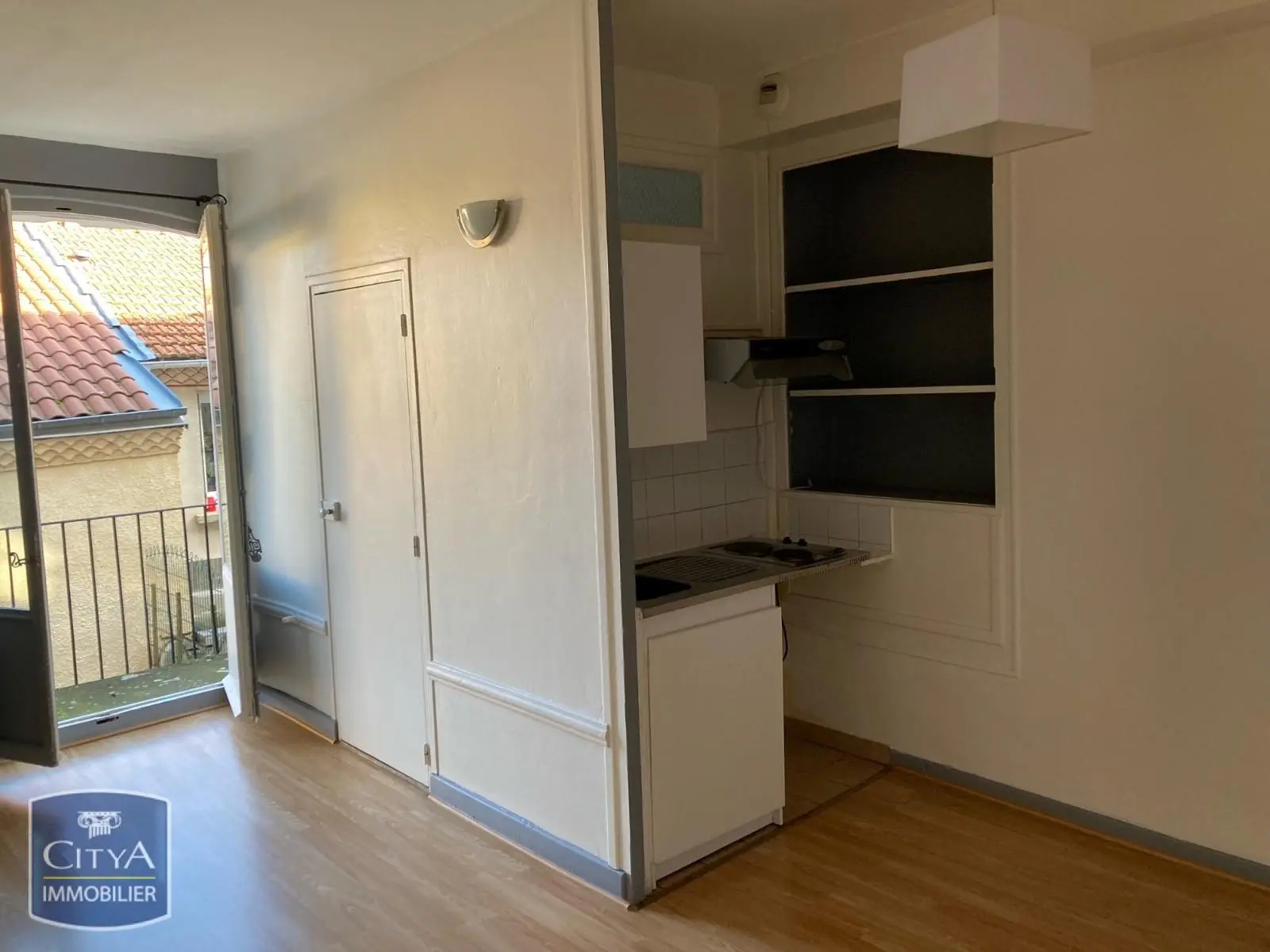 Photo 2 Appartement 1 pièce 21.19m²