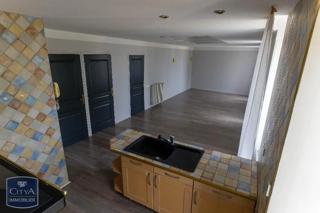 Photo 1 Maison 5 pièces 133.3m²