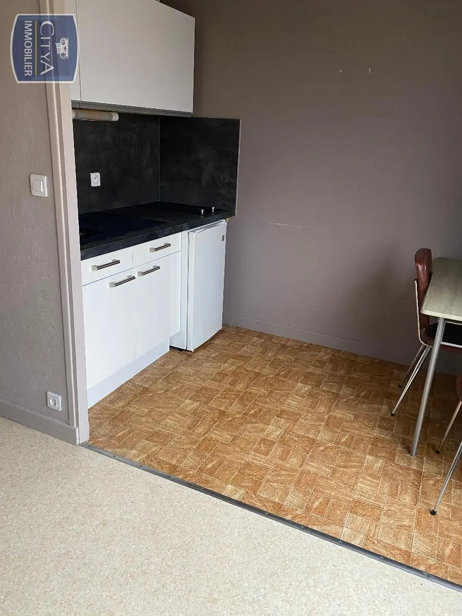 Photo 2 Appartement 1 pièce 23m²