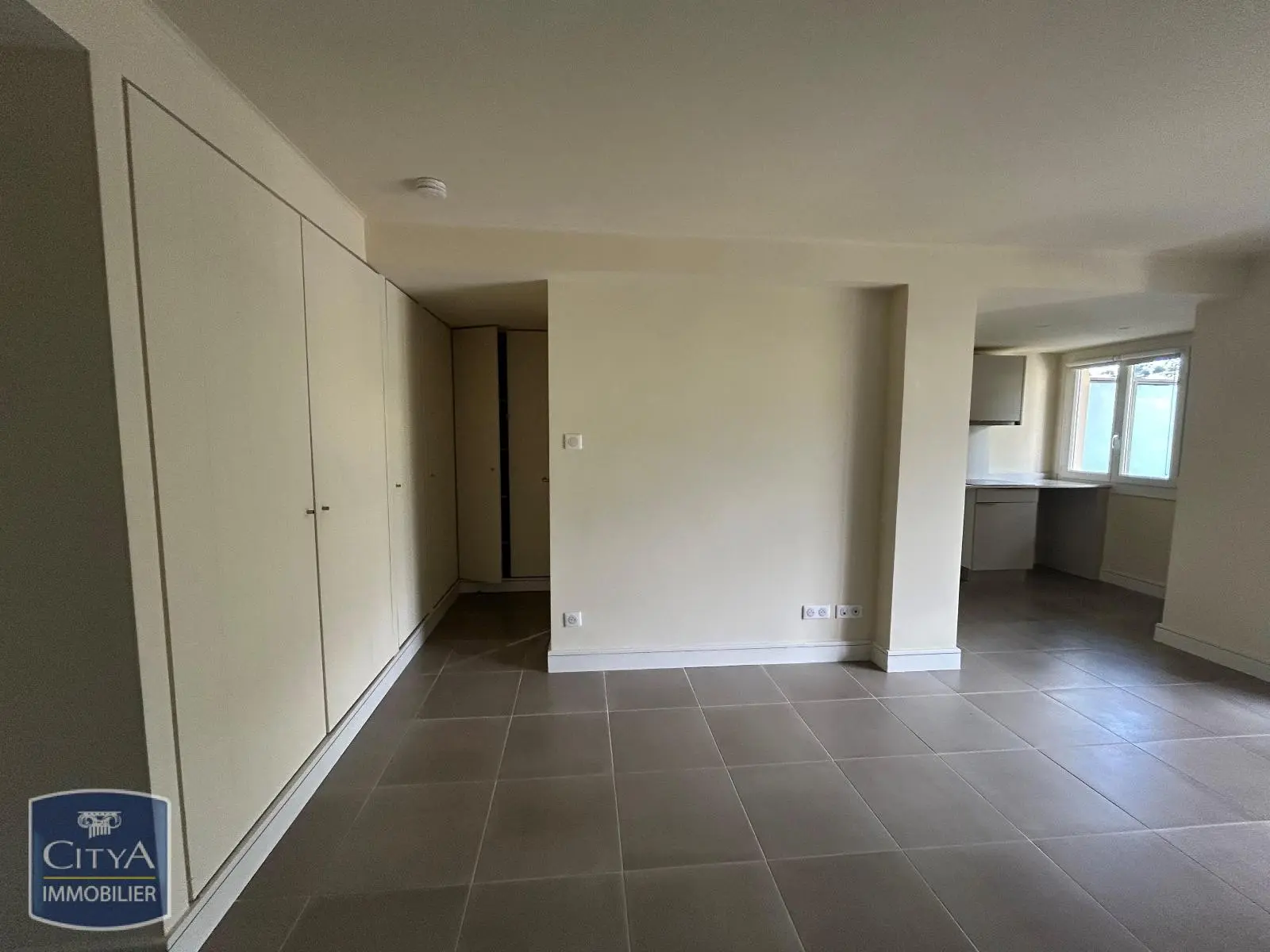 Photo 1 Appartement 1 pièce 29.25m²