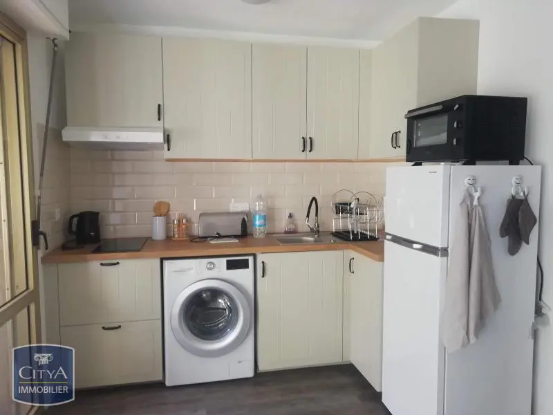 Photo 2 Appartement 1 pièce 23.47m²