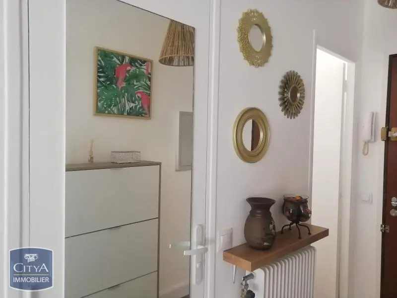 Photo 1 Appartement 1 pièce 23.47m²