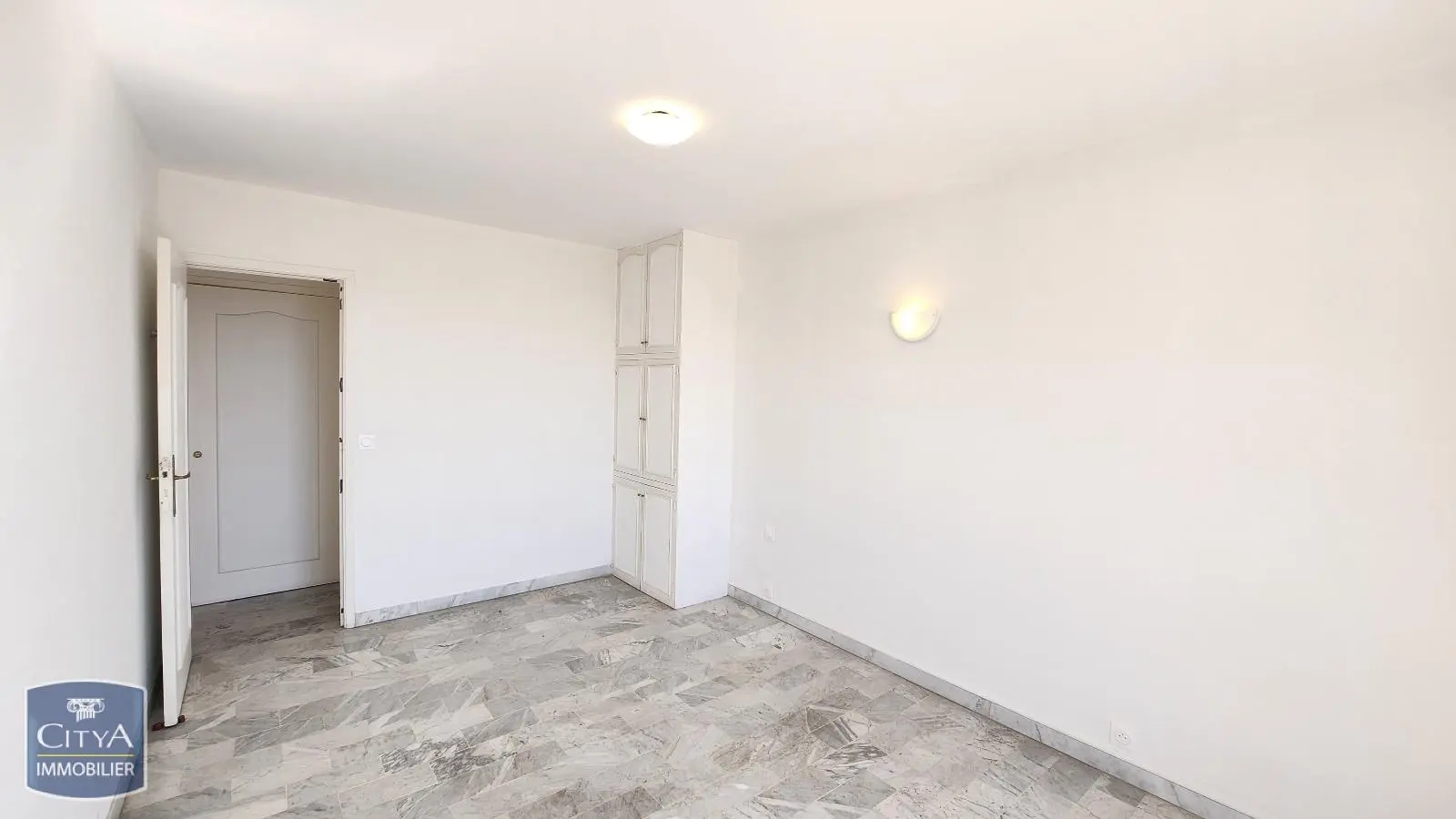 Photo 12 Appartement 5 pièces 93.75m²