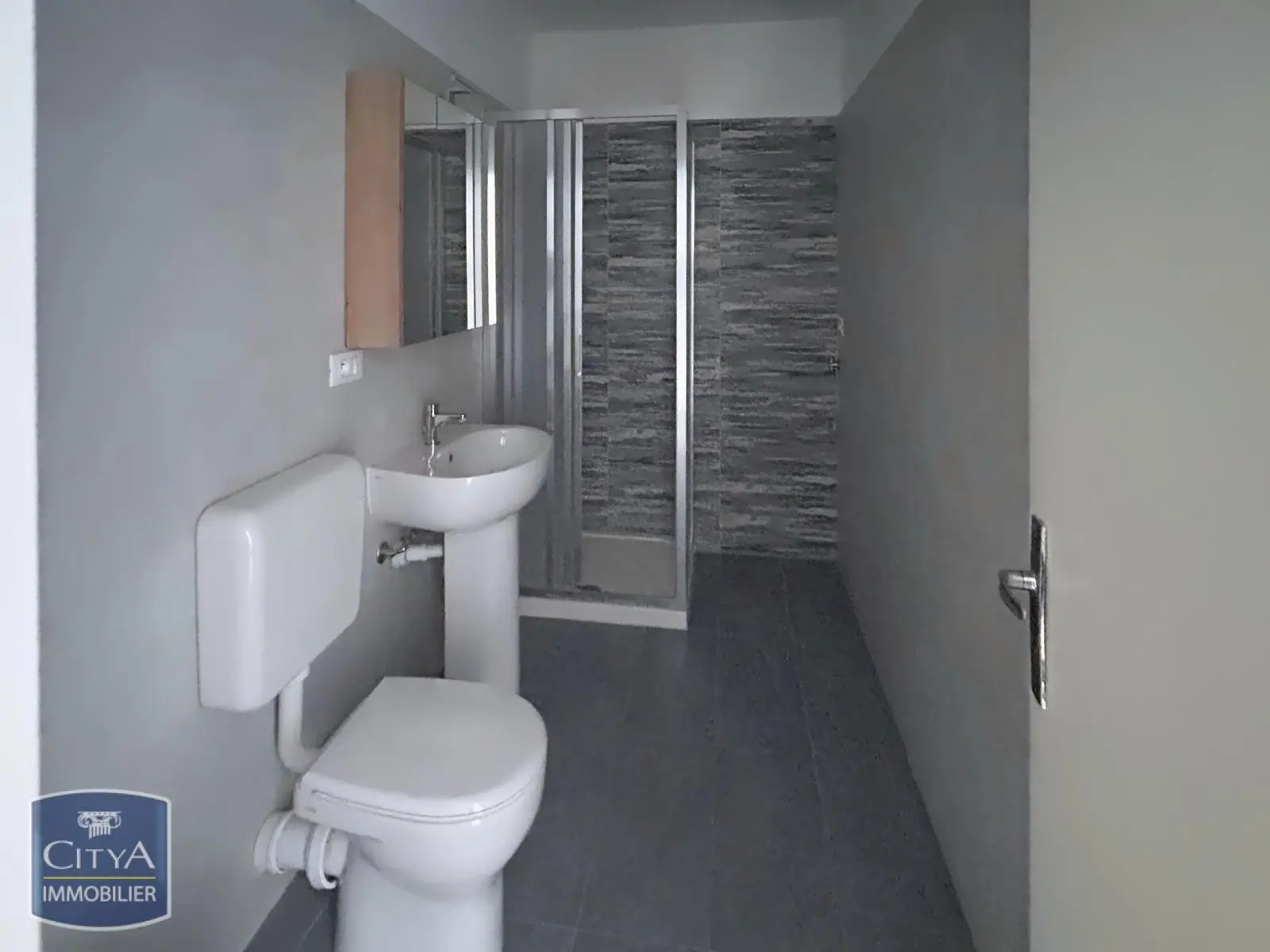 Photo 6 Appartement 1 pièce 27.43m²