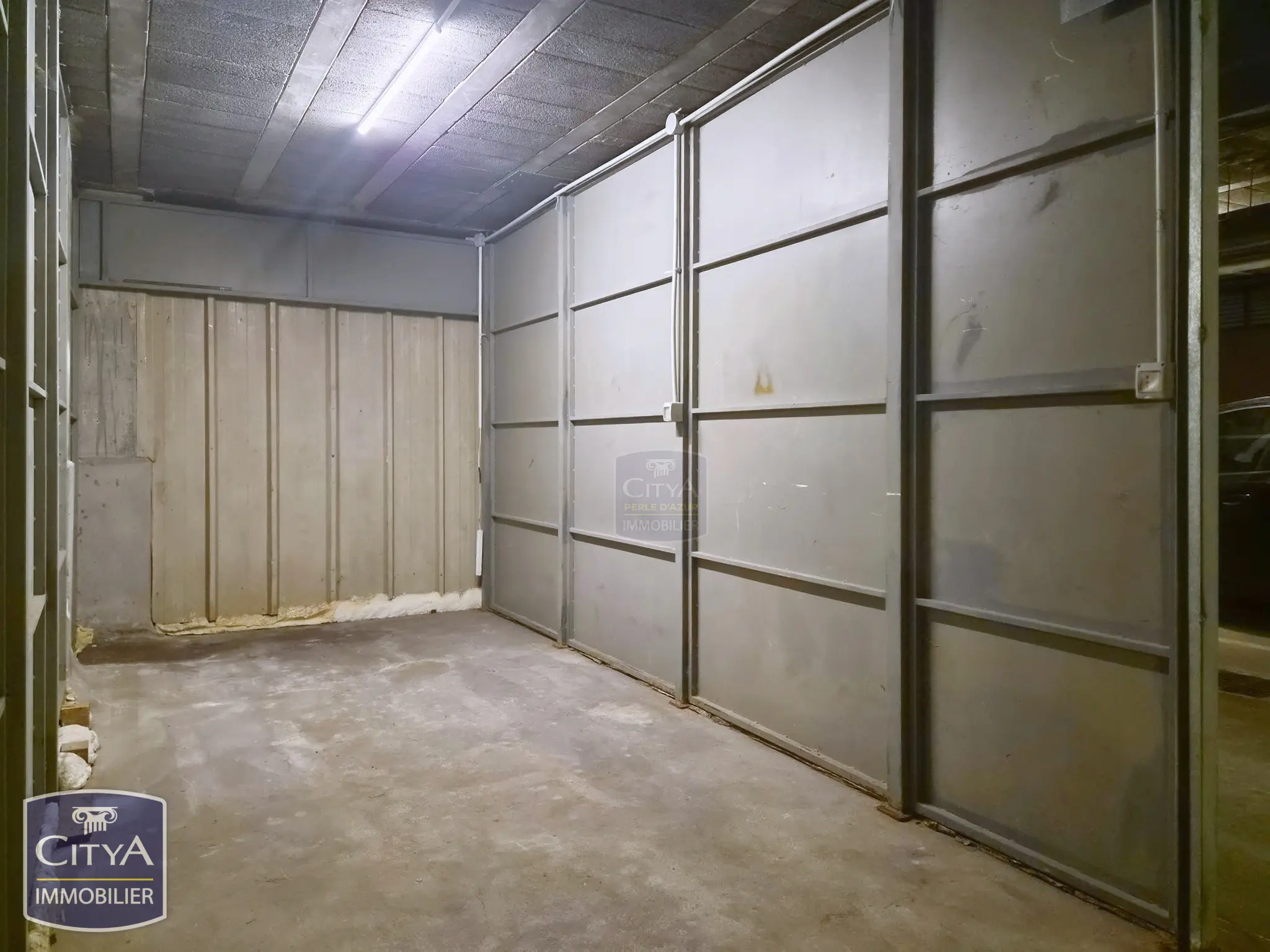 Photo 2 Parking 12m²