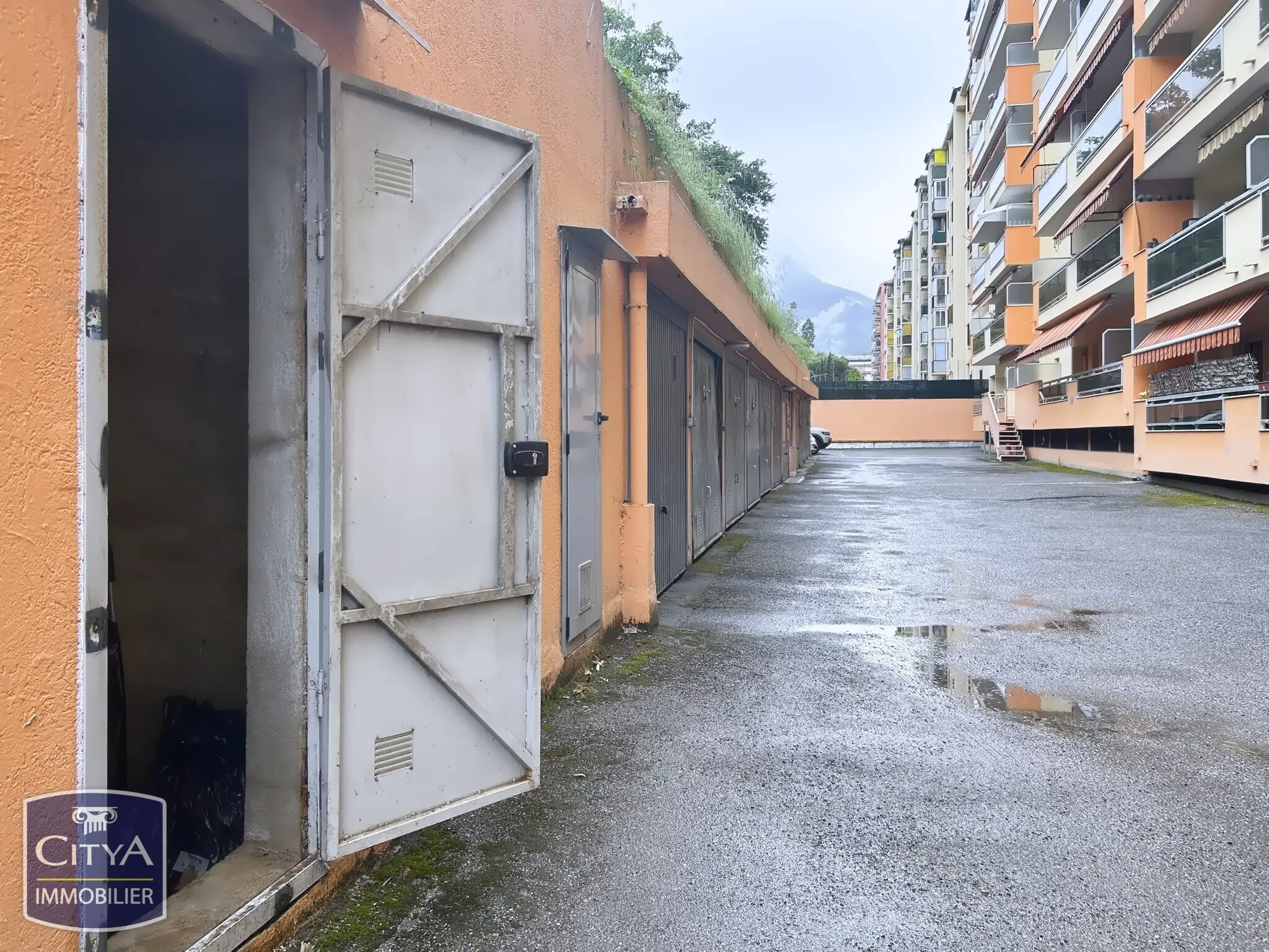 Photo 2 Local Commercial 13.4m²