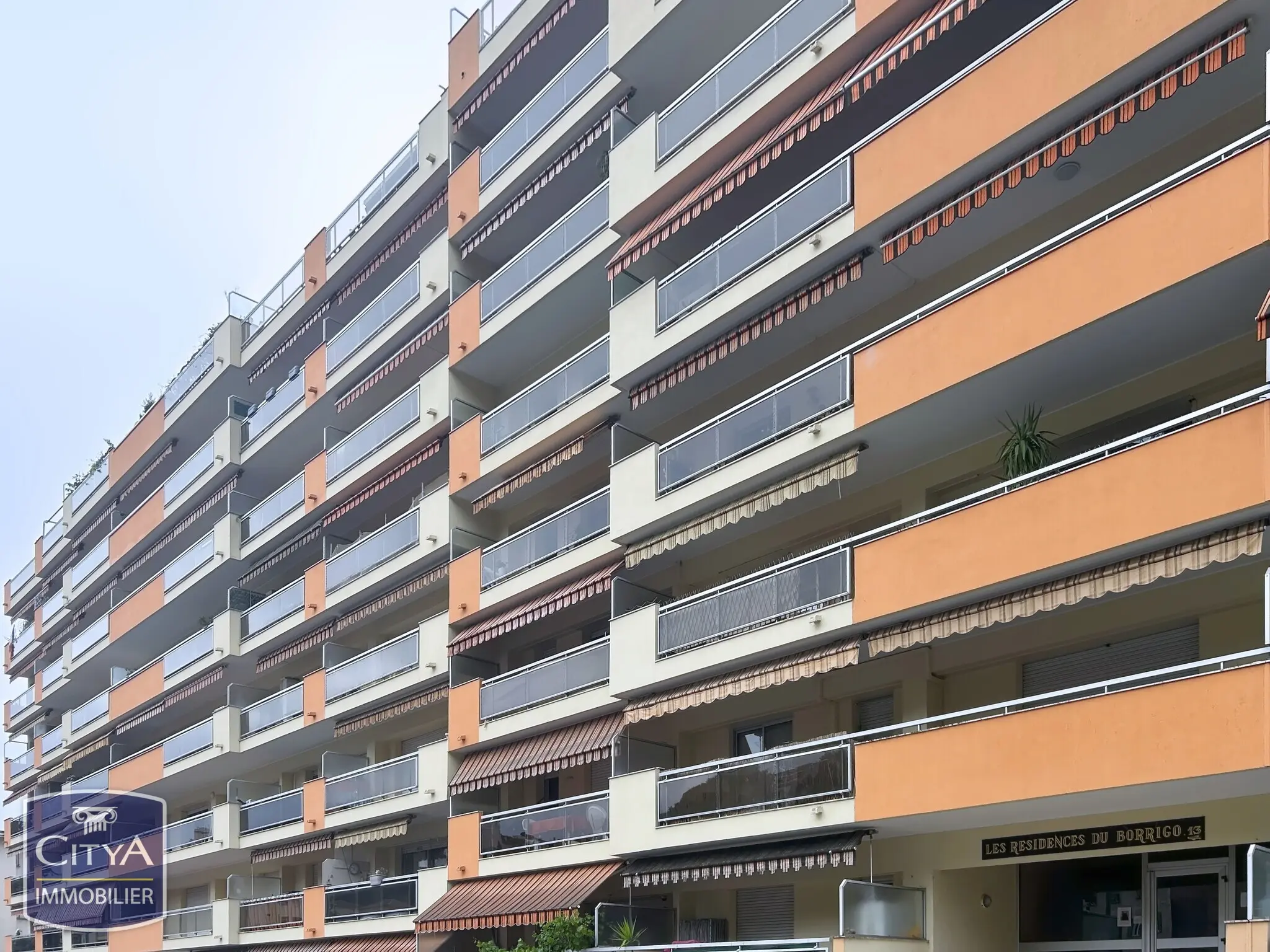 Photo 1 Local Commercial 13.4m²