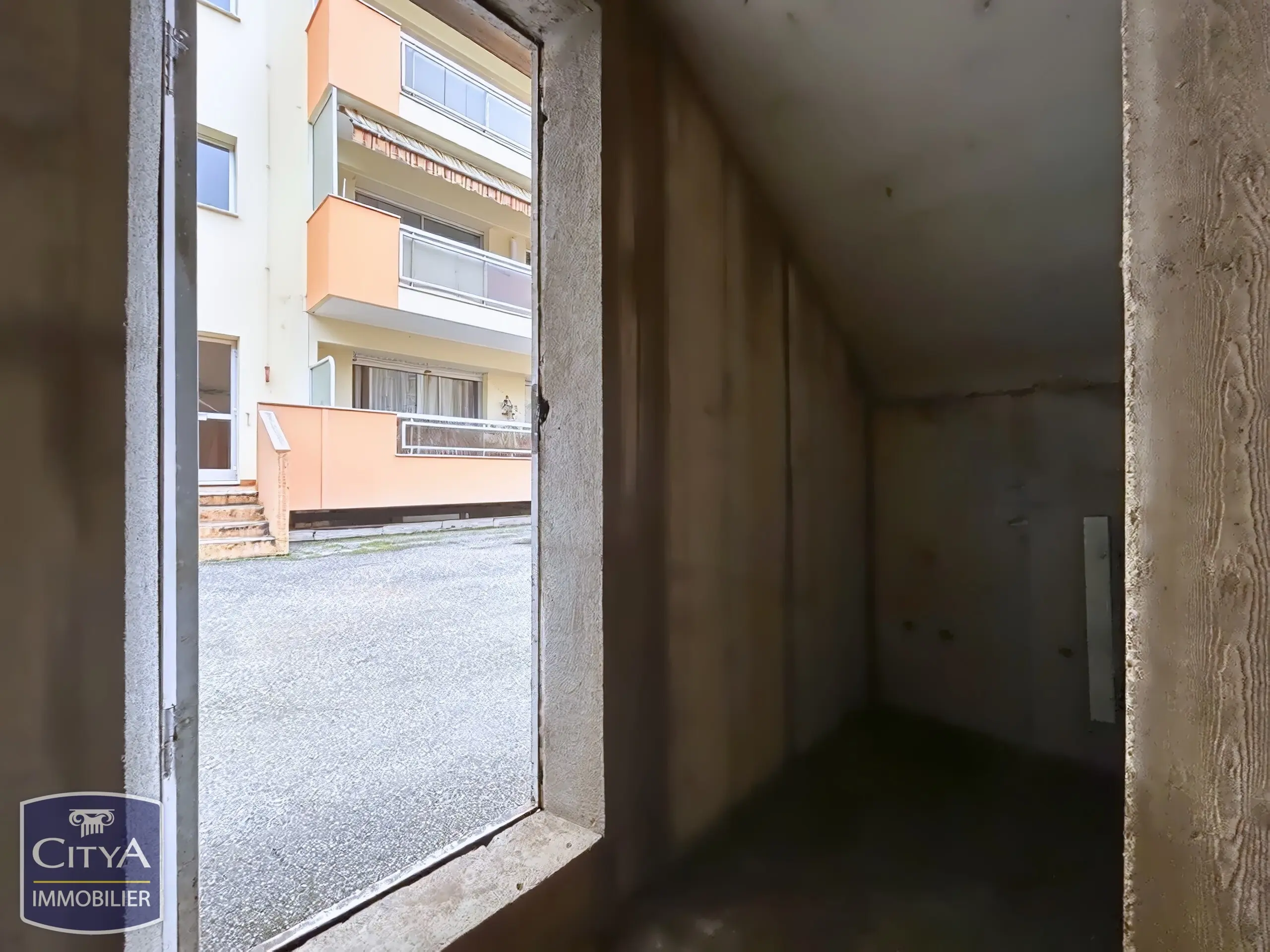 Photo 3 Local Commercial 13.4m²