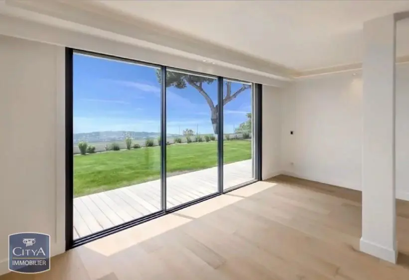 Photo 6 Maison 5 pièces 238m²