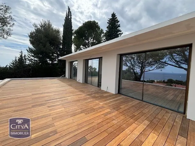 Photo 8 Maison 5 pièces 264m²