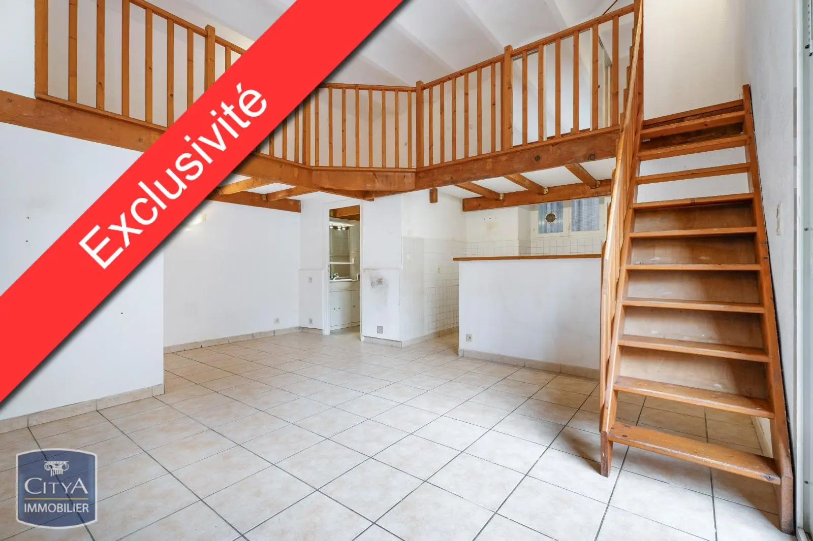 Photo 1 Appartement 1 pièce 46m²