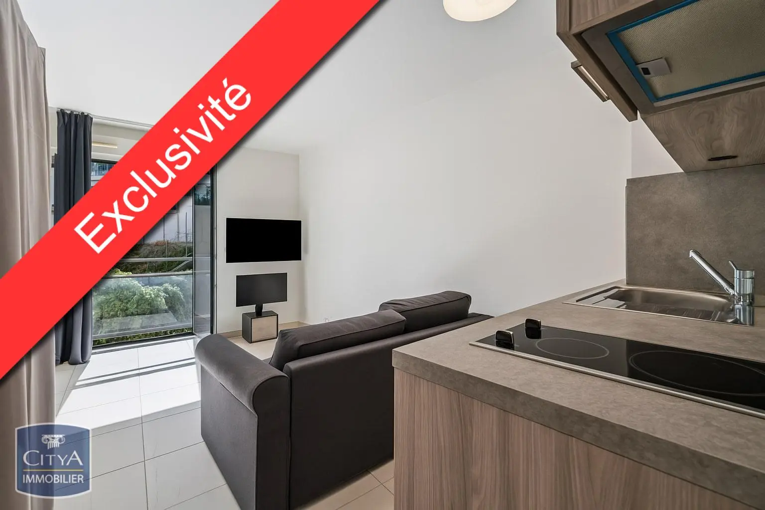 Photo 1 Appartement 1 pièce 23.37m²