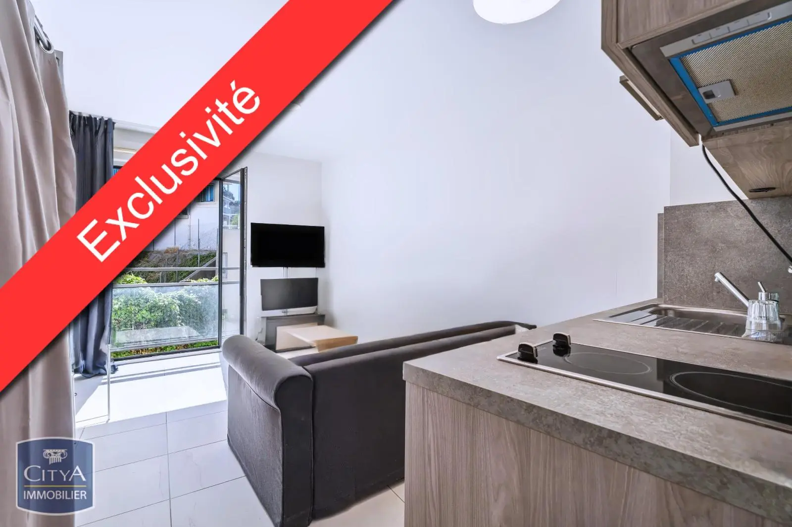 Photo 1 Appartement 1 pièce 23.37m²