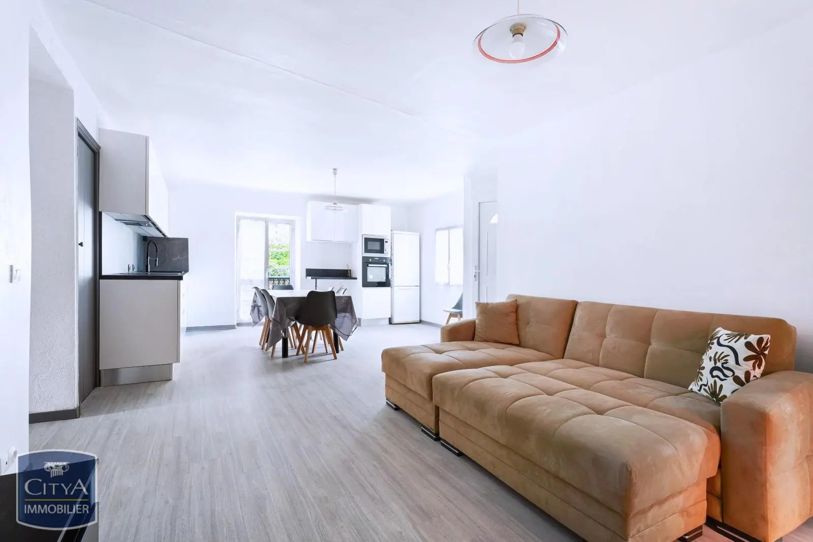 Photo 1 Appartement 4 pièces 84m²