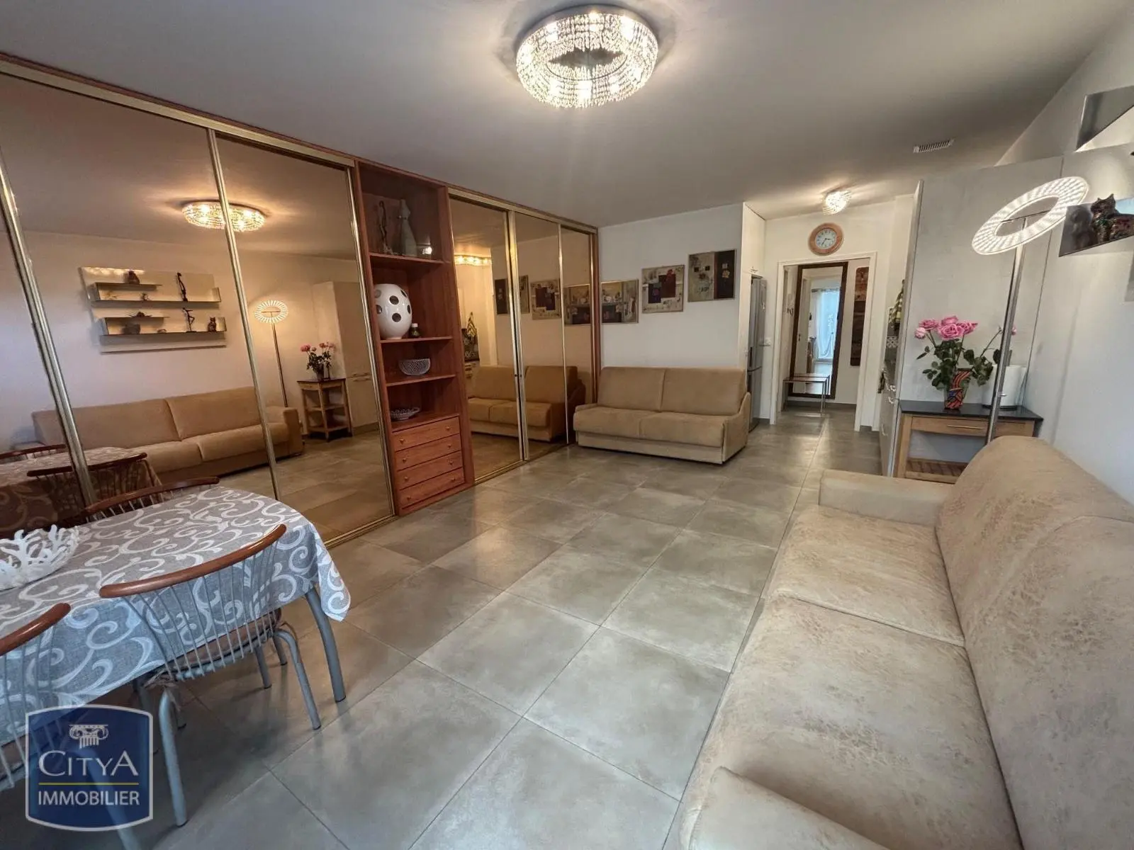 Photo 3 Appartement 1 pièce 35.42m²