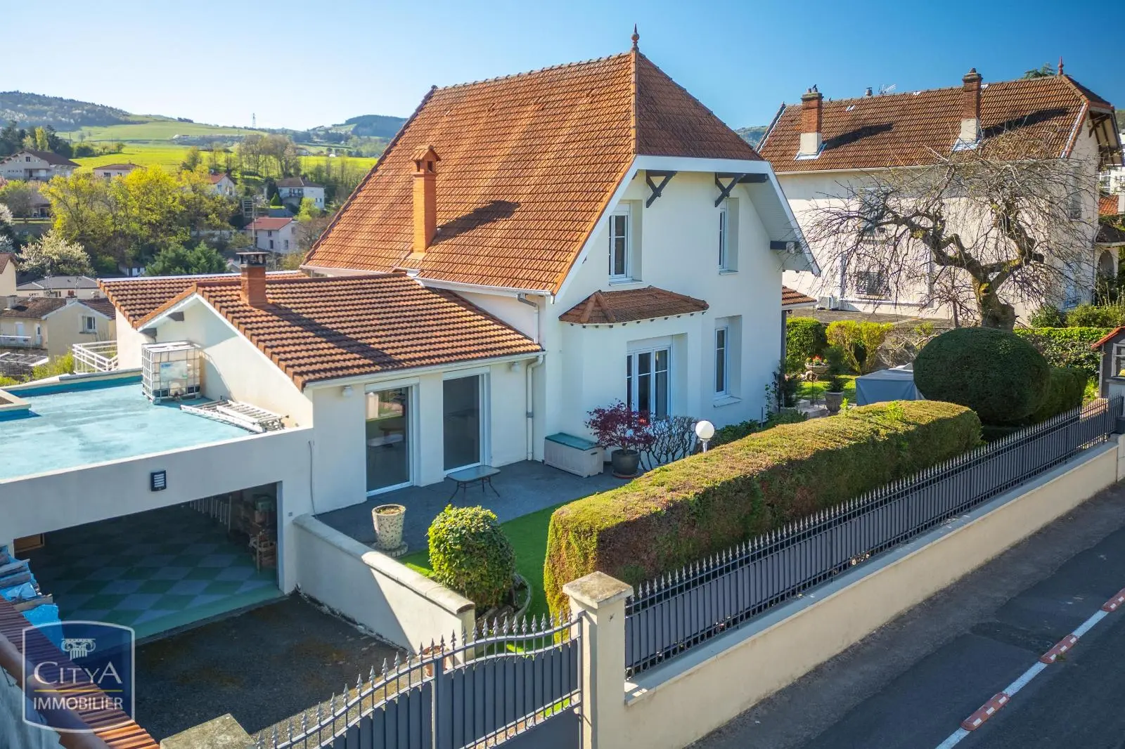 Photo 2 Maison 5 pièces 328m²