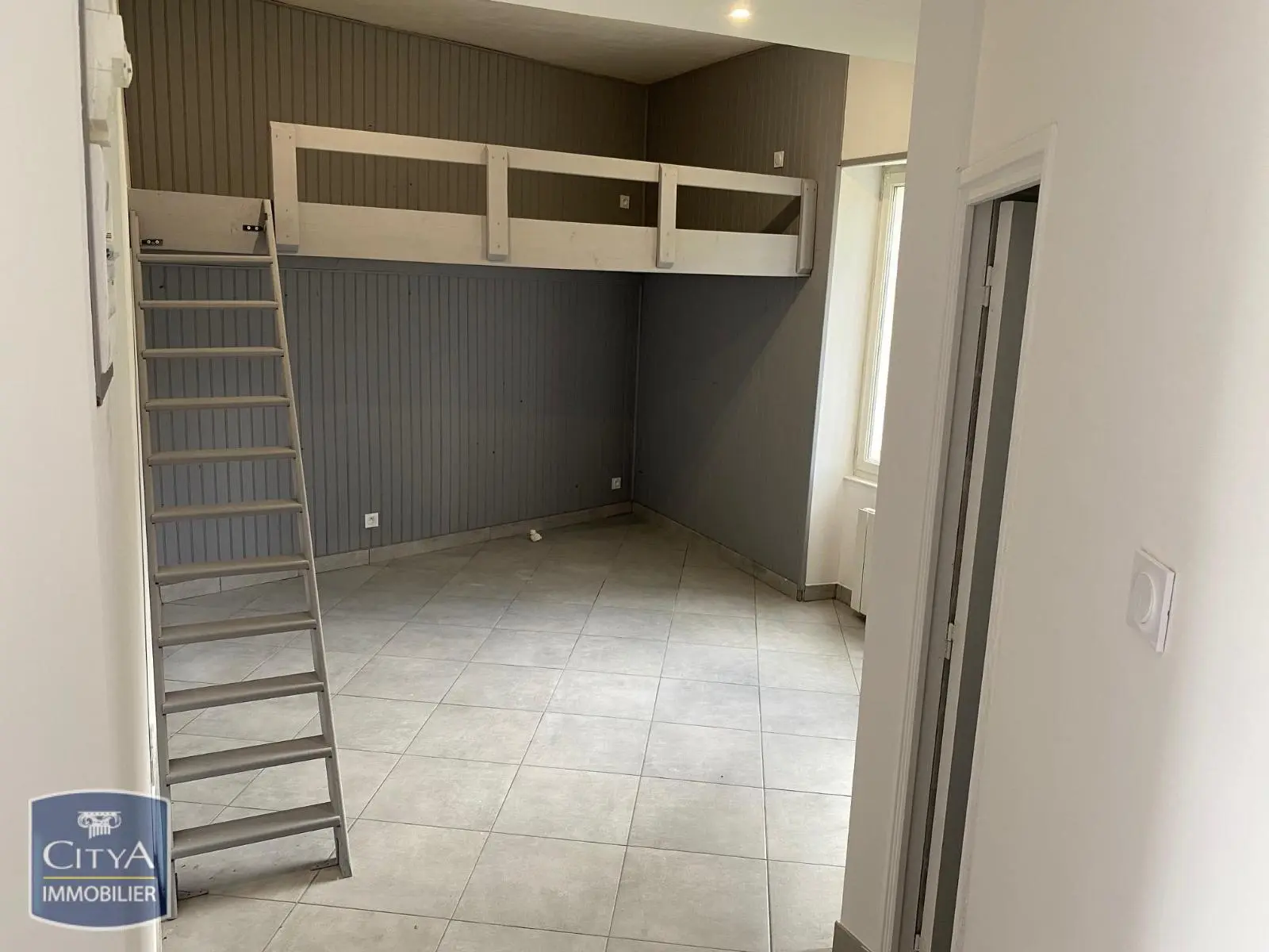 Photo 2 Appartement 1 pièce 36m²