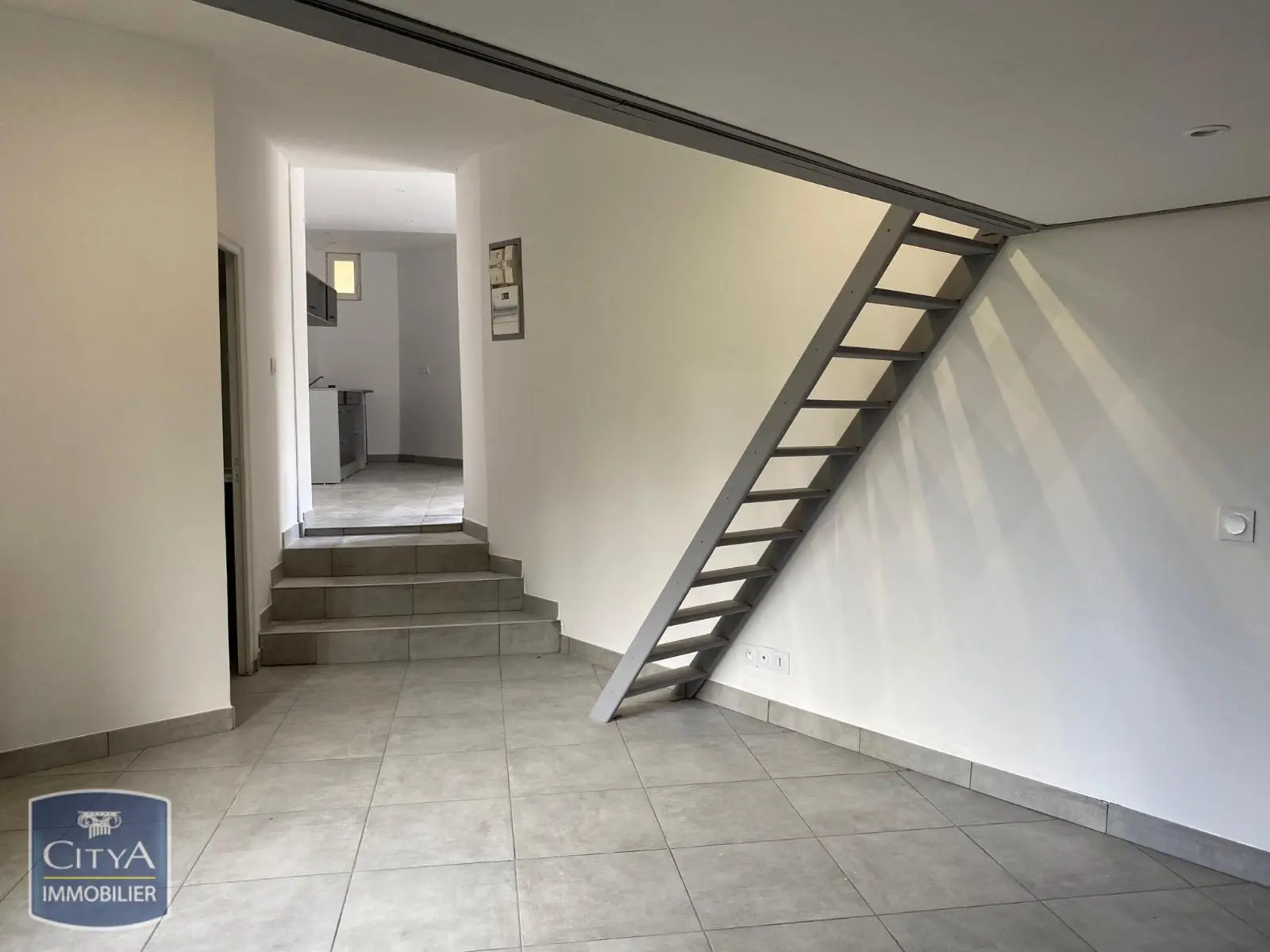 Photo 1 Appartement 1 pièce 36m²