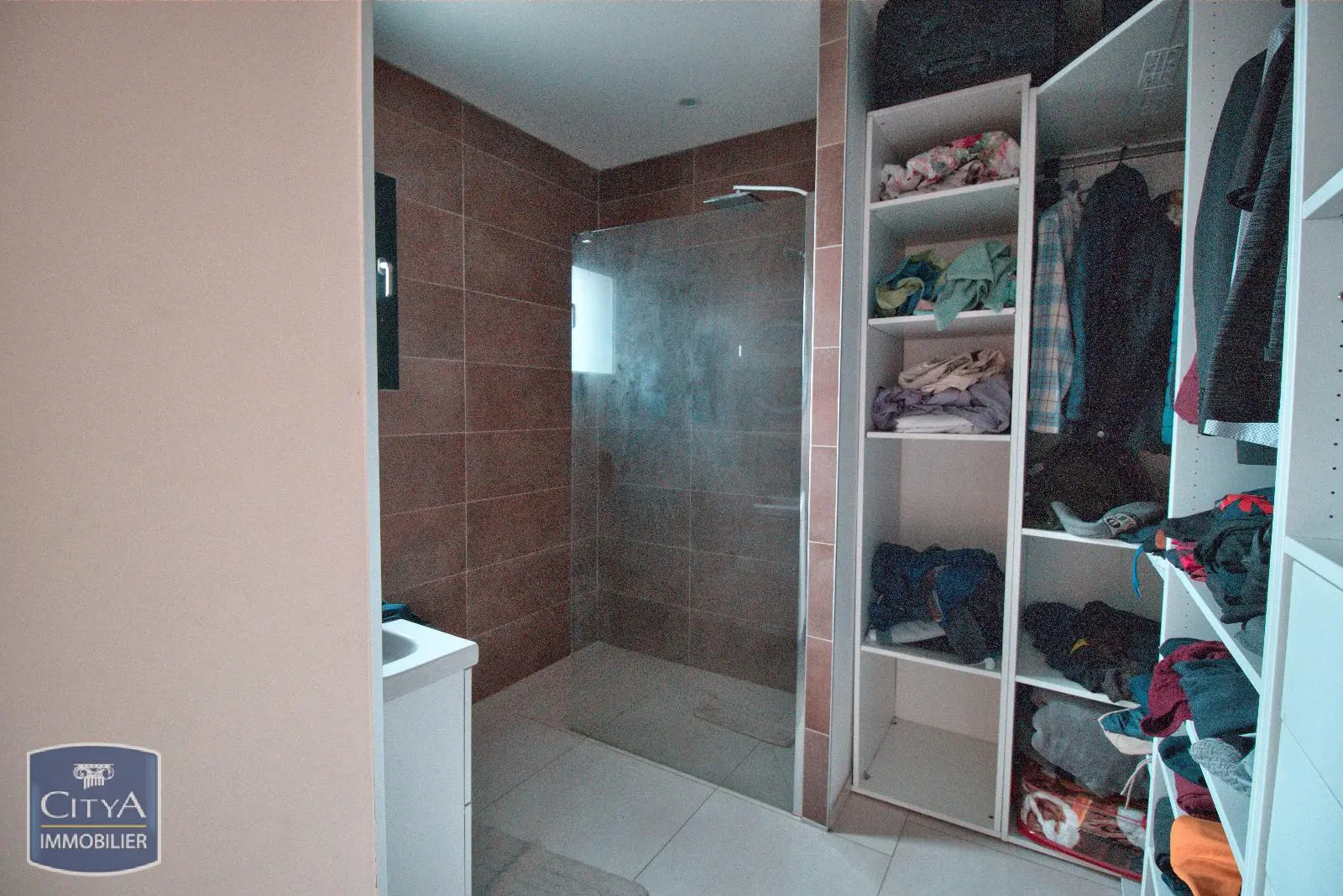 Photo 11 pour Maison 5 pièces 118m² Photo 11 Maison 5 pièces 118m²