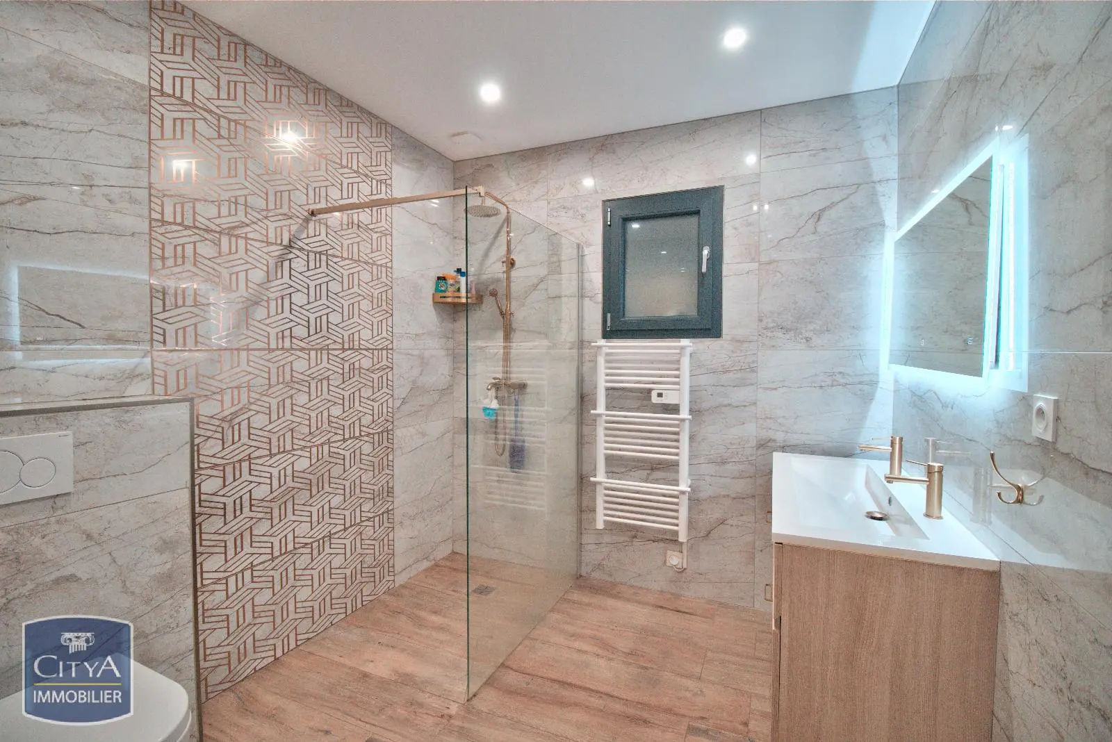 Photo 13 pour Maison 5 pièces 118m² Photo 13 Maison 5 pièces 118m²