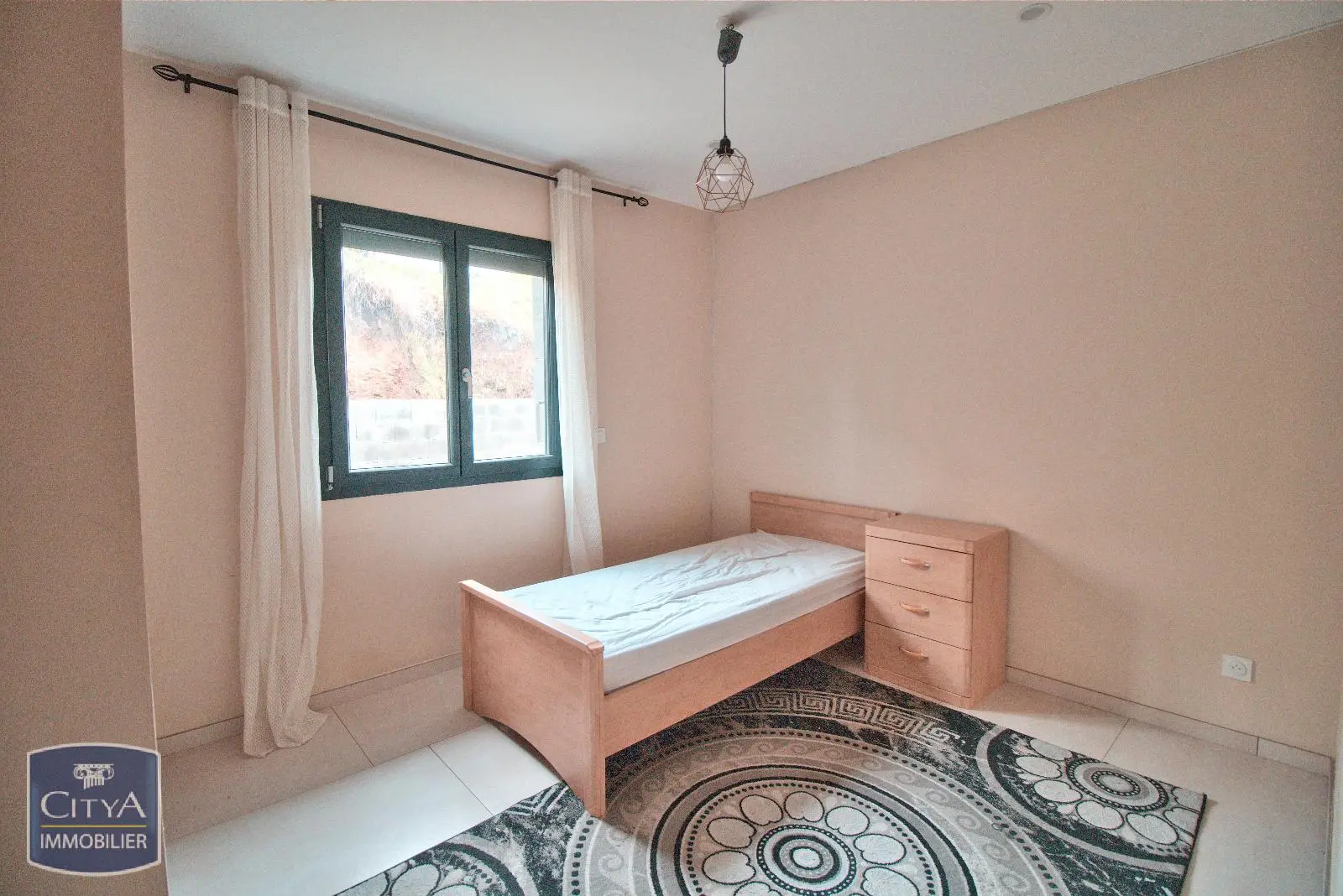 Photo 8 pour Maison 5 pièces 118m² Photo 8 Maison 5 pièces 118m²