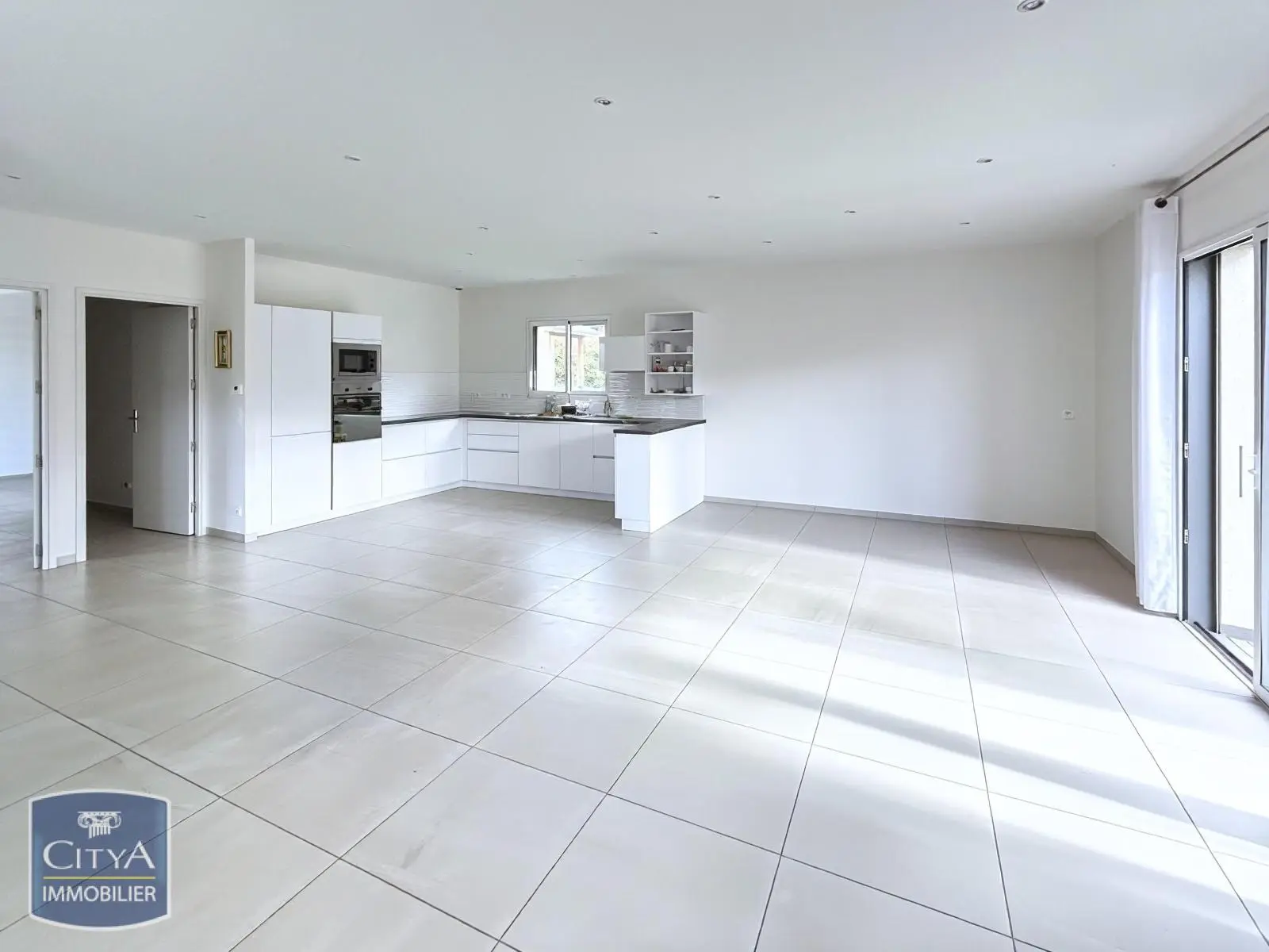 Photo 2 Maison 4 pièces 110m²