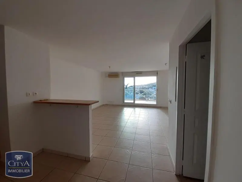 Photo 2 Appartement 1 pièce 41m²