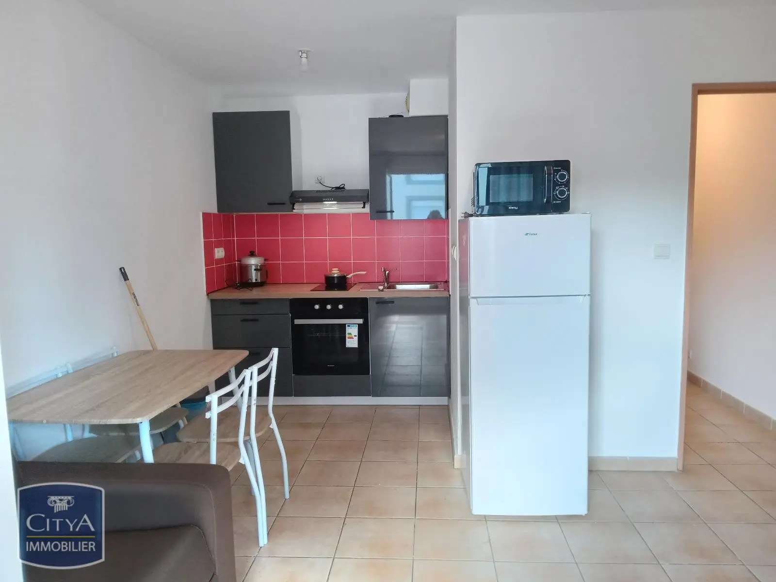 Photo 1 Appartement 1 pièce 24.8m²