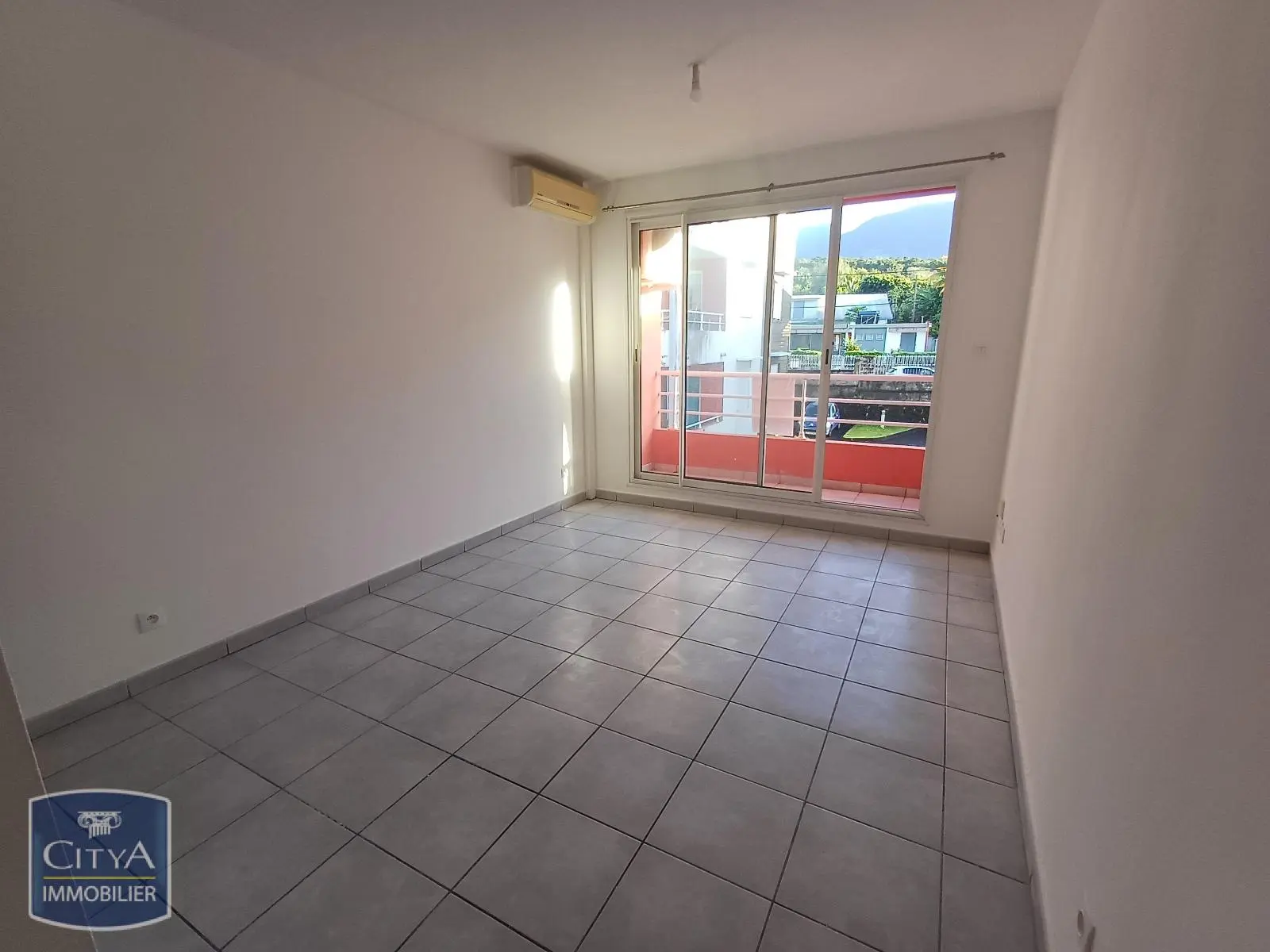 Photo 4 Appartement 1 pièce 21.76m²