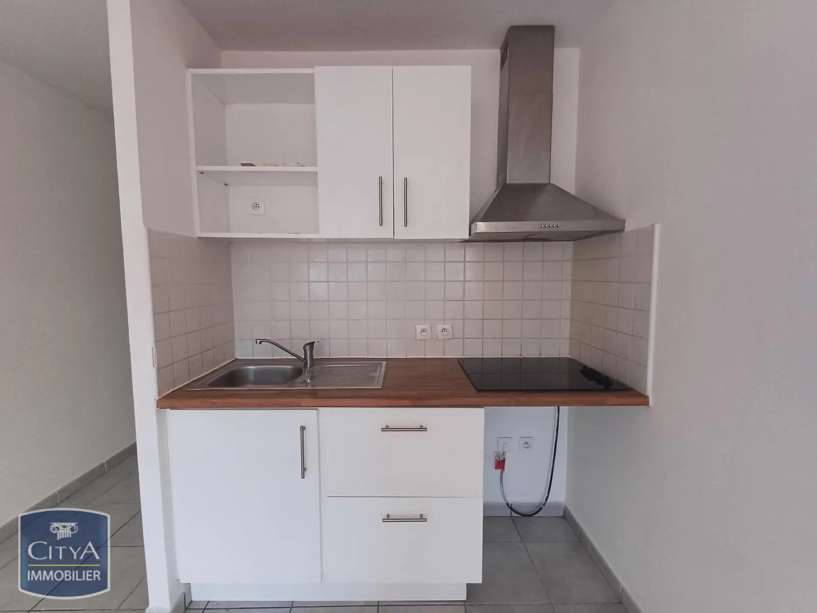 Photo 2 Appartement 1 pièce 21.76m²