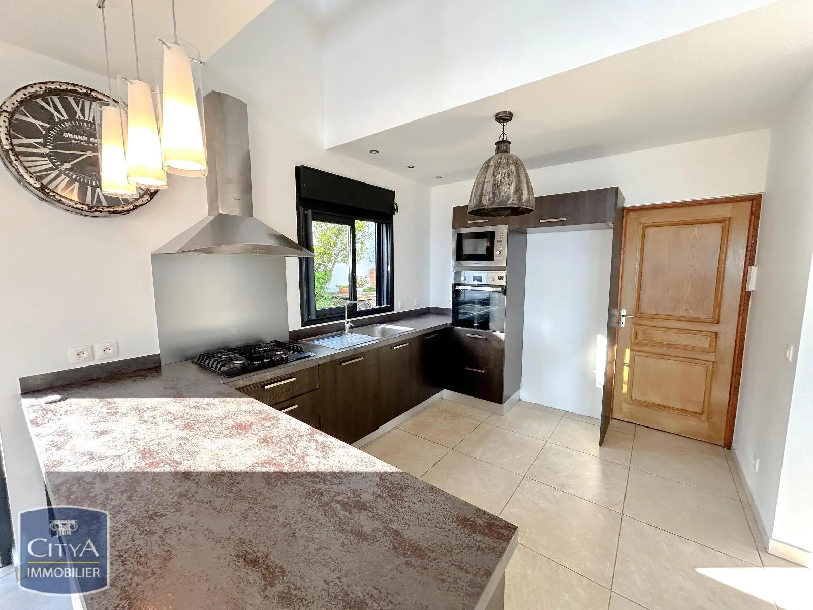 Photo 3 pour Maison 5 pièces 135m² Photo 3 Maison 5 pièces 135m²