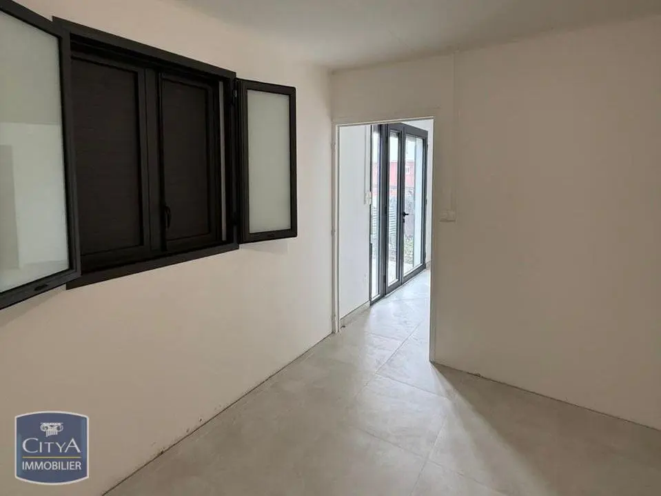 Photo 3 Local Professionnel 4 pièces 59.65m²