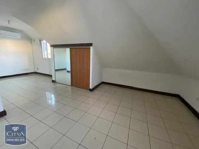Photo 2 Appartement 1 pièce 24.79m²