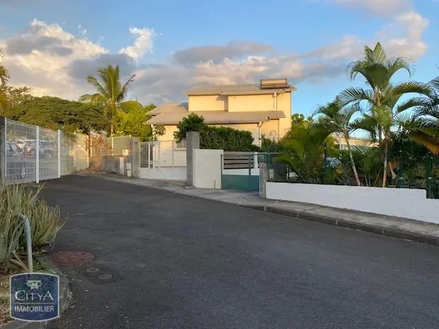 Photo 1 Maison 4 pièces 120m²