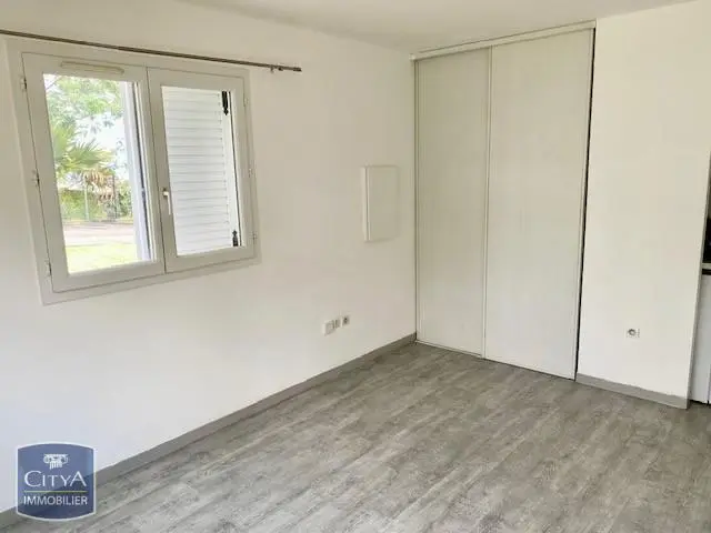 Photo 2 Appartement 1 pièce 18.78m²