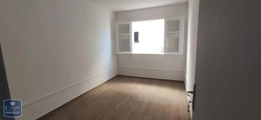 Photo 3 Appartement 3 pièces 75.68m²