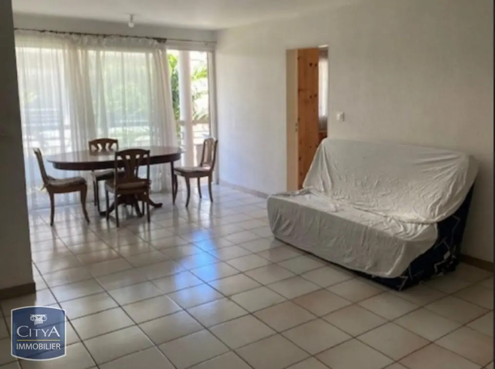 Photo 2 appartement Saint-Pierre