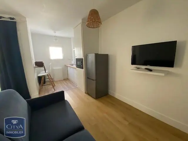 Photo 3 Appartement 1 pièce 31.81m²