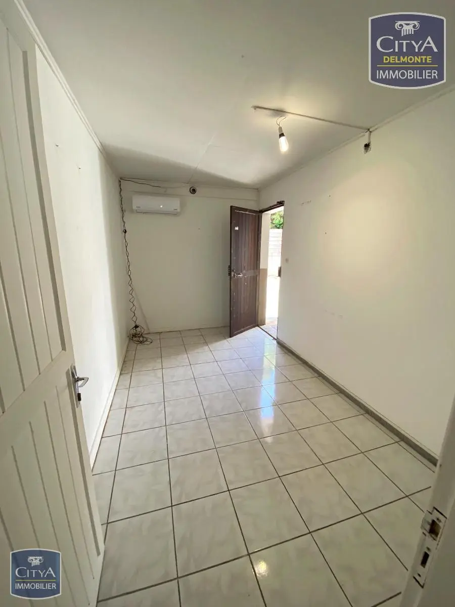 Photo 2 Local Commercial 44.43m²