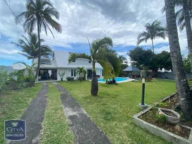 Photo 1 Maison 5 pièces 160m²