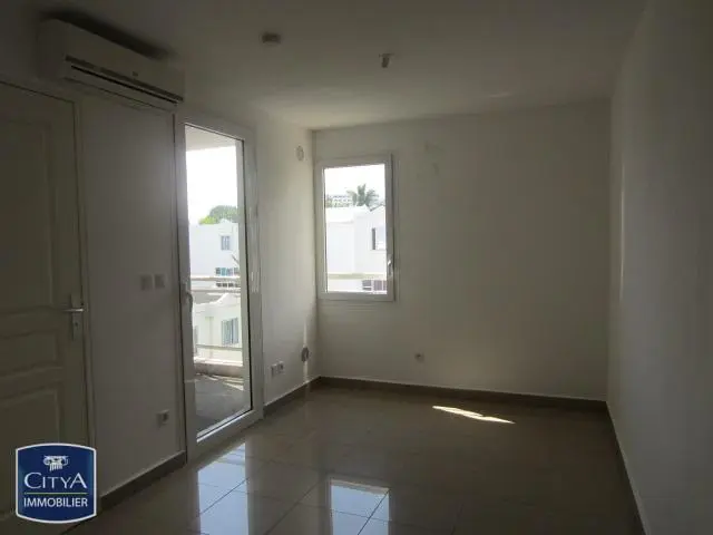 Photo 1 Appartement 1 pièce 20.85m²