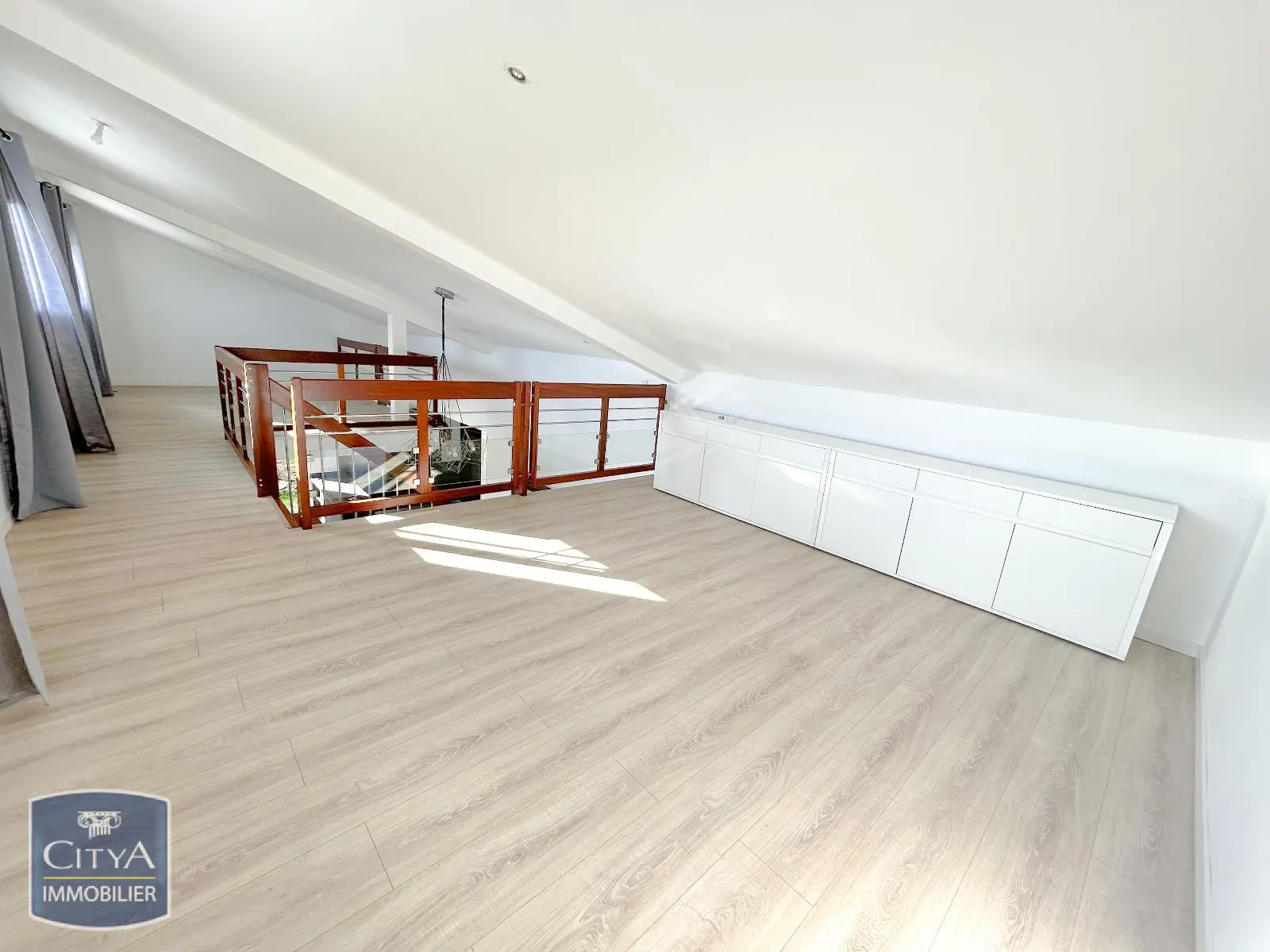 Photo 5 pour Maison 5 pièces 135m² Photo 5 Maison 5 pièces 135m²