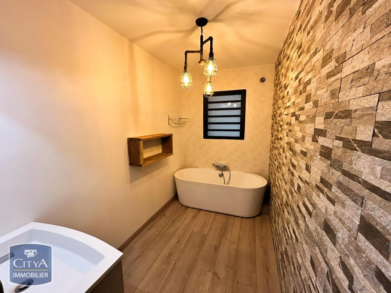 Photo 7 pour Maison 5 pièces 135m² Photo 7 Maison 5 pièces 135m²