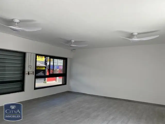 Photo 2 pour Local Commercial Photo 2 Local Commercial